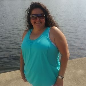 Meet your Posher, Lisa